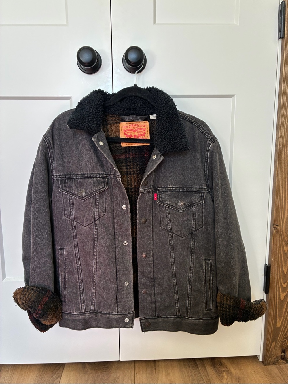 Levi's Charcoal Black Sherpa Collar Denim Jacket with Plaid Lining